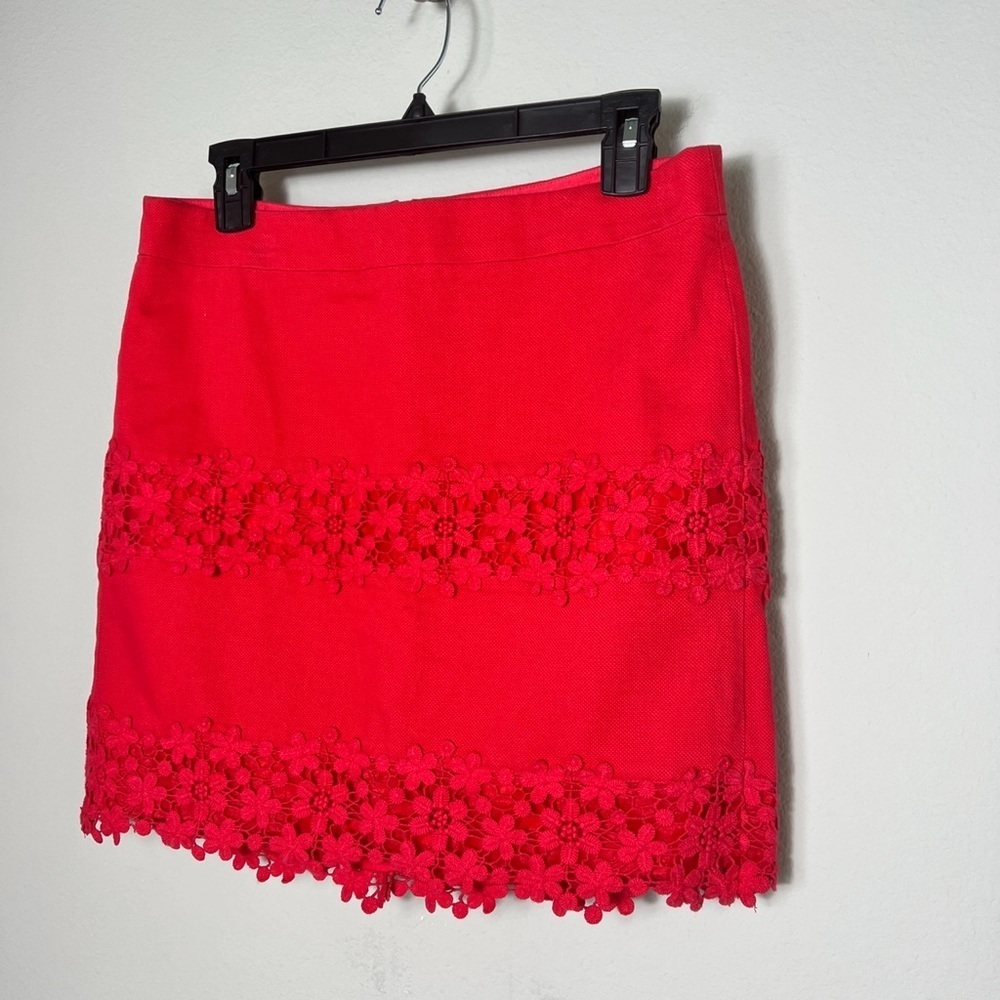 EUC J. Crew Red Daisy Floral Crochet Lace Mini Skirt Size 4 - Picture 6 of 14